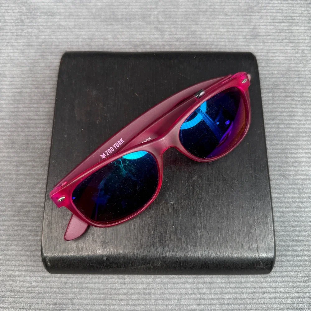 Zoo York Pink Translucent Wayfarer Y2K Sunglasses Blue Mirrored 20050-822650-ZYS